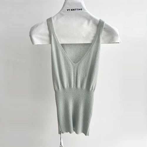 Topuri frumoase de designer pentru doamne