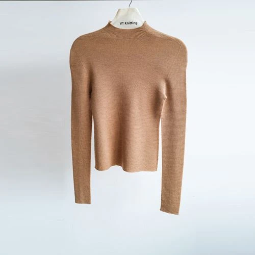 Pulover de damă cu tricot cu cablu