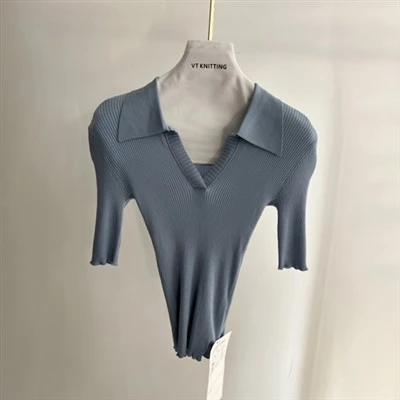 Caletă de îmbrăcăminte pentru femei de design