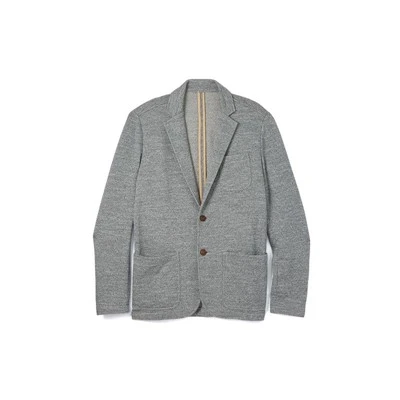Care este cea mai bună țesătură pentru un blazer cald pentru bărbați?