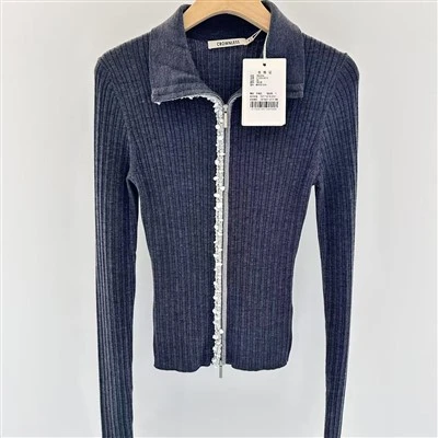 Haina de designer pentru femei la modă